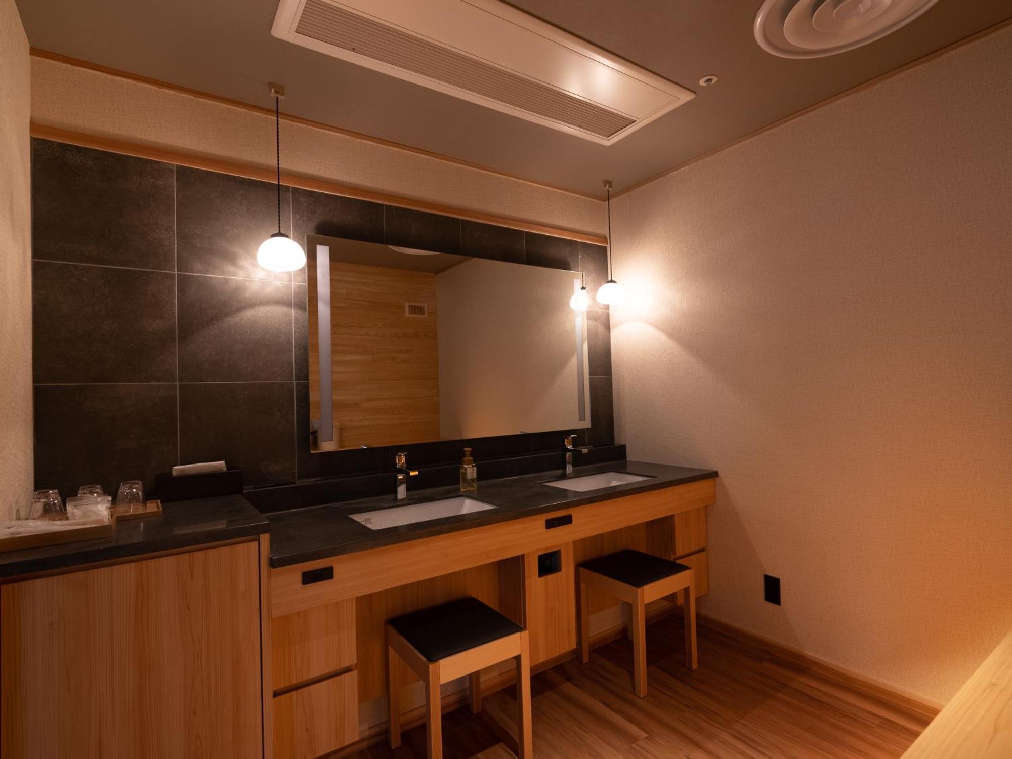 Hotel Koyo Kaminoyama Buitenkant foto